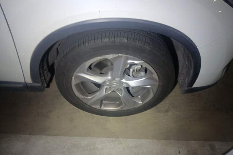 Used Acura CDX 2016 1.5T Two-Wheel Drive Deluxe Edition Right Front Wheel Hub