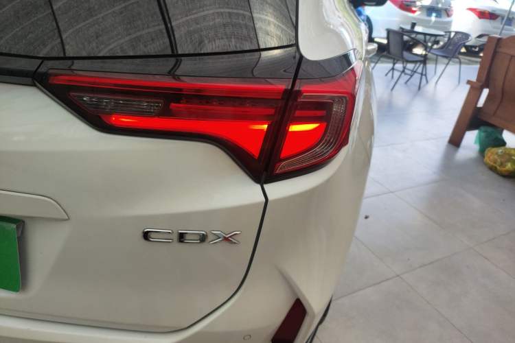 Used Acura CDX 2016 1.5T Two-Wheel Drive Deluxe Edition Right Rear Taillight