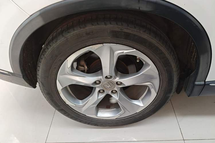 Used Acura CDX 2016 1.5T Two-Wheel Drive Deluxe Edition Right Rear Wheel Hub