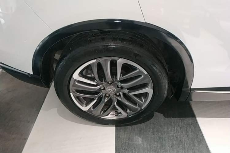 Used Acura CDX 2016 1.5T Four-Wheel Drive Smart Edition Right Rear Wheel Hub