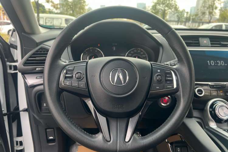 Used Acura CDX 2016 1.5T Two-Wheel Drive Enjoyment Edition Steering Wheel
