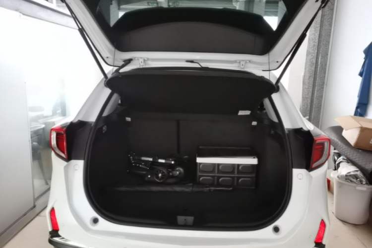 Used Acura CDX 2016 1.5T Two-Wheel Drive Deluxe Edition Trunk