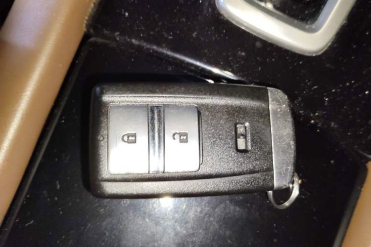 Used Acura CDX 2016 1.5T Two-Wheel Drive Deluxe Edition Vehicle Key