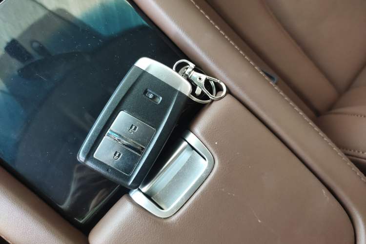 Used Acura CDX 2016 1.5T Two-Wheel Drive Deluxe Edition Vehicle Key