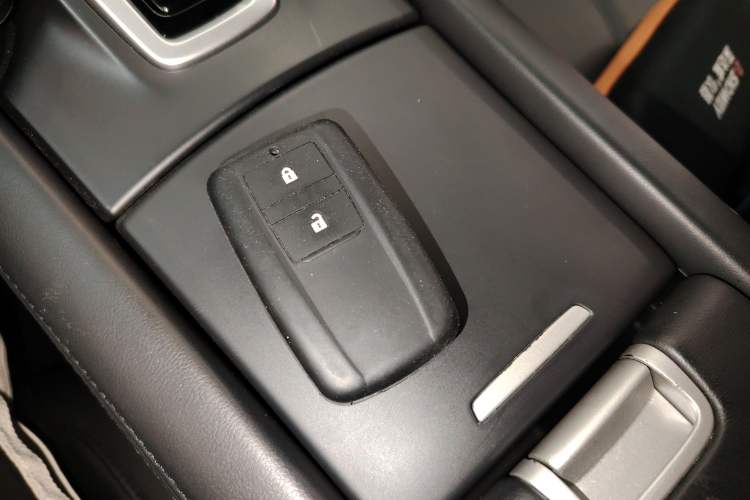 Used Acura CDX 2016 1.5T Two-Wheel Drive Enjoyment Edition Vehicle Key