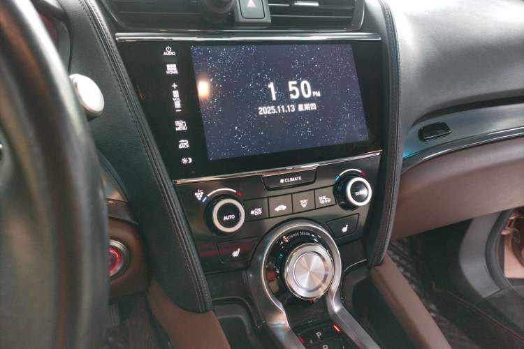 Used Acura CDX 2016 1.5T Two-Wheel Drive Deluxe Edition Audio And AC Panel