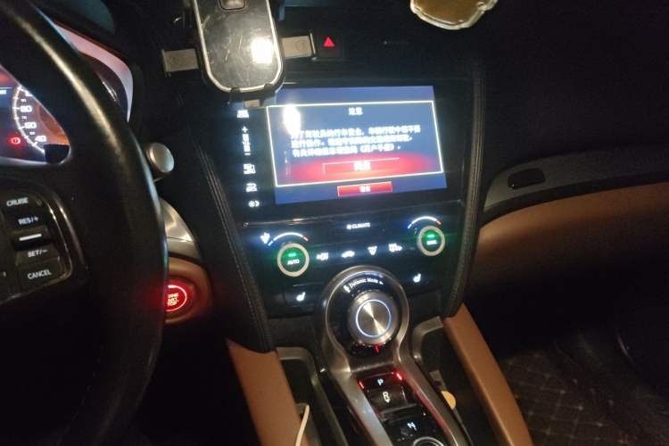 Used Acura CDX 2016 1.5T Two-Wheel Drive Deluxe Edition Audio And AC Panel