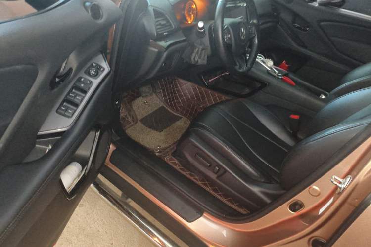Used Acura CDX 2016 1.5T Two-Wheel Drive Enjoyment Edition Driver Seat