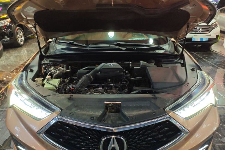 Used Acura CDX 2016 1.5T Four-Wheel Drive Deluxe Edition Engine Bay