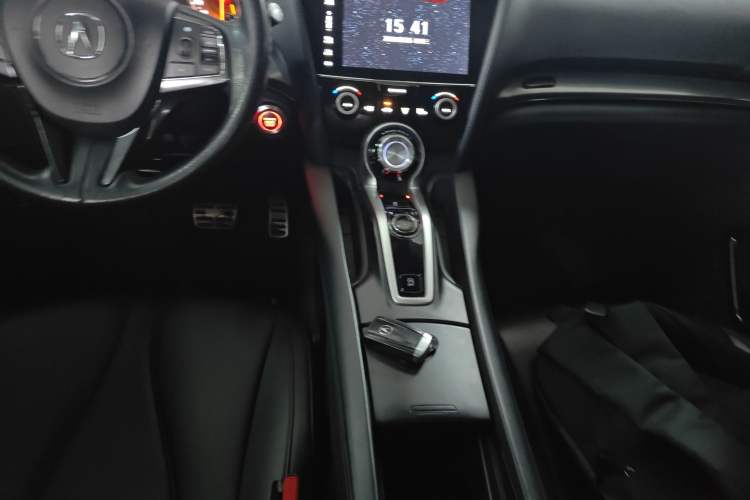 Used Acura CDX 2016 1.5T Two-Wheel Drive Enjoyment Edition Gear Lever