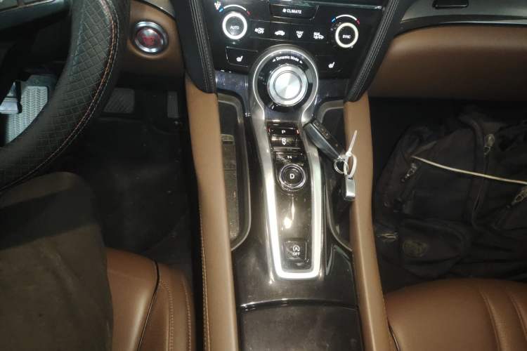 Used Acura CDX 2016 1.5T Four-Wheel Drive Smart Edition Gear Lever
