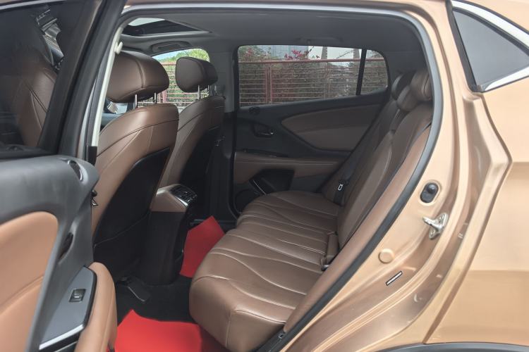 Used Acura CDX 2016 1.5T Two-Wheel Drive Deluxe Edition Interior 2