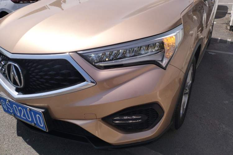 Used Acura CDX 2016 1.5T Two-Wheel Drive Enjoyment Edition Left Front Headlight