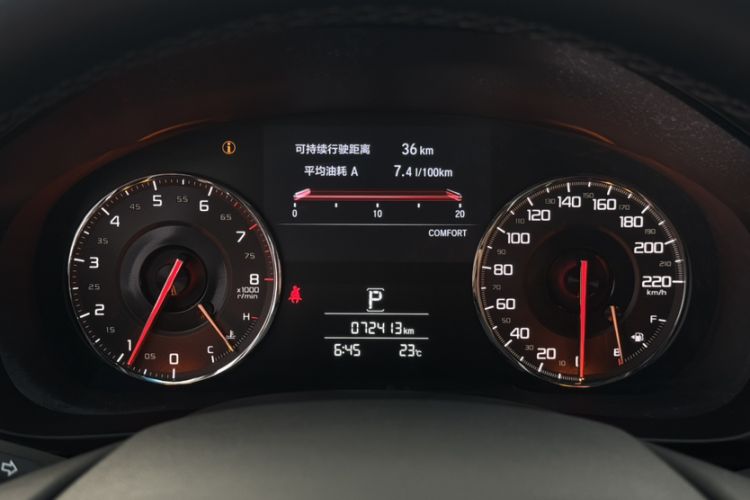 Used Acura CDX 2016 1.5T Two-Wheel Drive Deluxe Edition Odometer Close Up