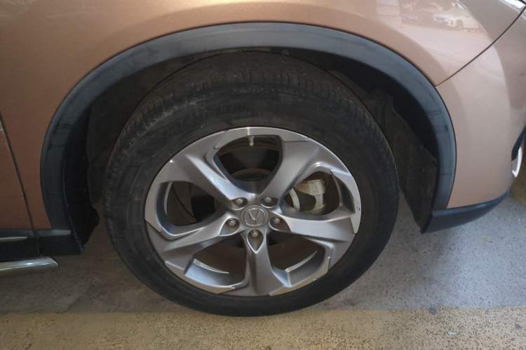 Used Acura CDX 2016 1.5T Two-Wheel Drive Enjoyment Edition Right Front Wheel Hub