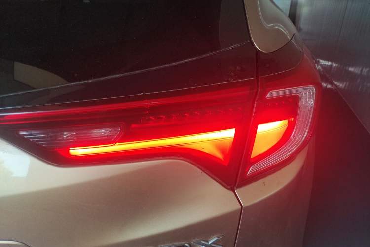 Used Acura CDX 2016 1.5T Four-Wheel Drive Smart Edition Right Rear Taillight
