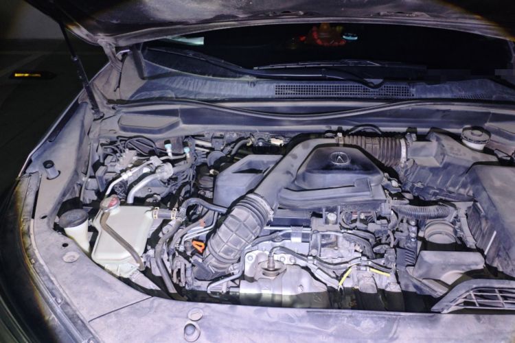 Used Acura CDX 2017 1.5T Four-Wheel Drive Deluxe Stylish Edition Engine Bay Right