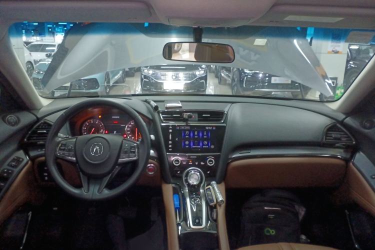 Used Acura CDX 2017 1.5T Four-Wheel Drive Deluxe Stylish Edition Center Console