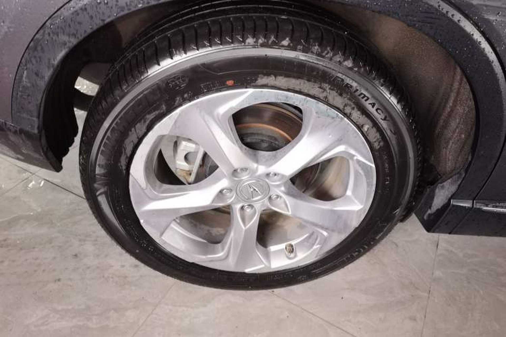 Used Acura CDX 2017 1.5T Four-Wheel Drive Deluxe Stylish Edition Right Rear Wheel Hub