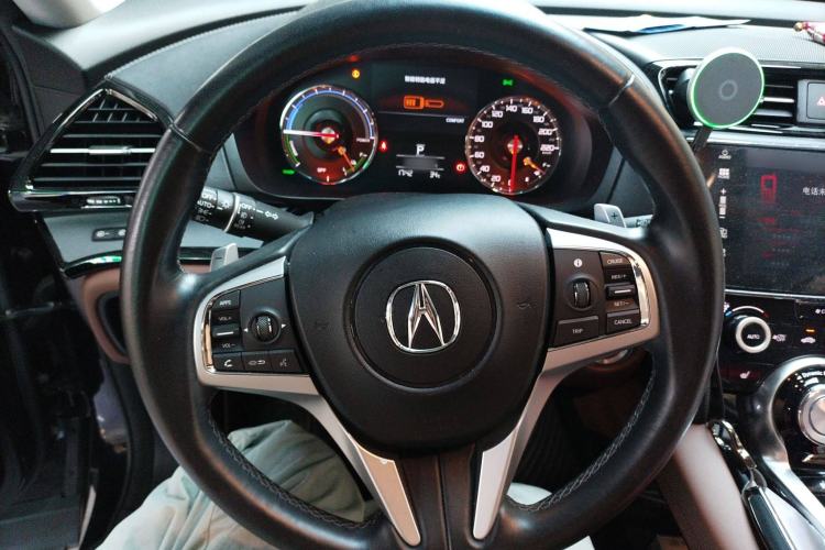 Used Acura CDX 2018 2.0L Two-Wheel Drive Comfort Edition Hybrid Steering Wheel