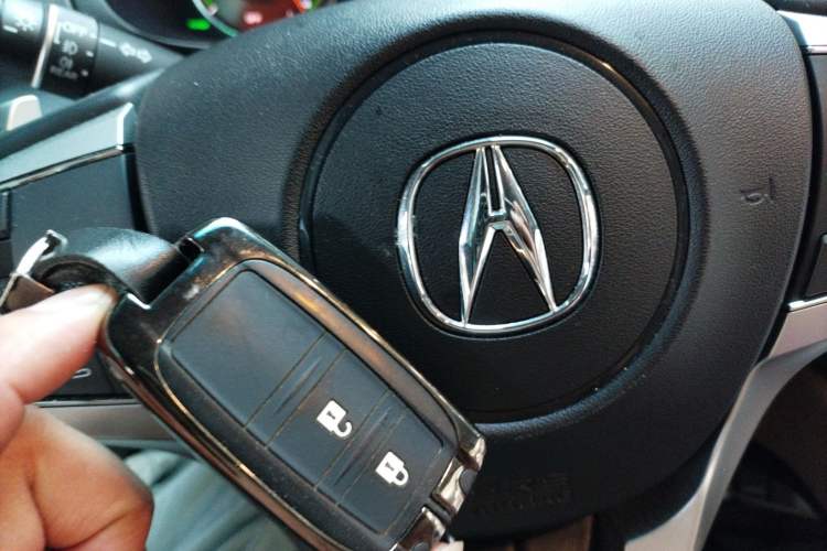 Used Acura CDX 2018 2.0L Two-Wheel Drive Comfort Edition Hybrid Vehicle Key