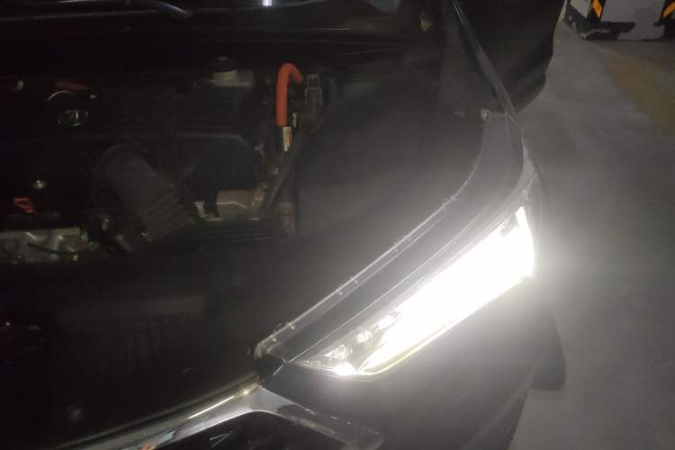 Used Acura CDX 2018 2.0L Two-Wheel Drive Enjoyment Edition Hybrid Engine Bay Left