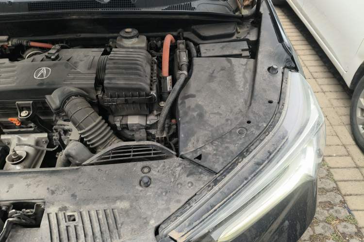 Used Acura CDX 2018 2.0L Two-Wheel Drive Enjoyment Edition Hybrid Engine Bay Left