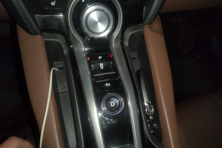 Used Acura CDX 2018 2.0L Two-Wheel Drive Enjoyment Edition Hybrid Gear Lever