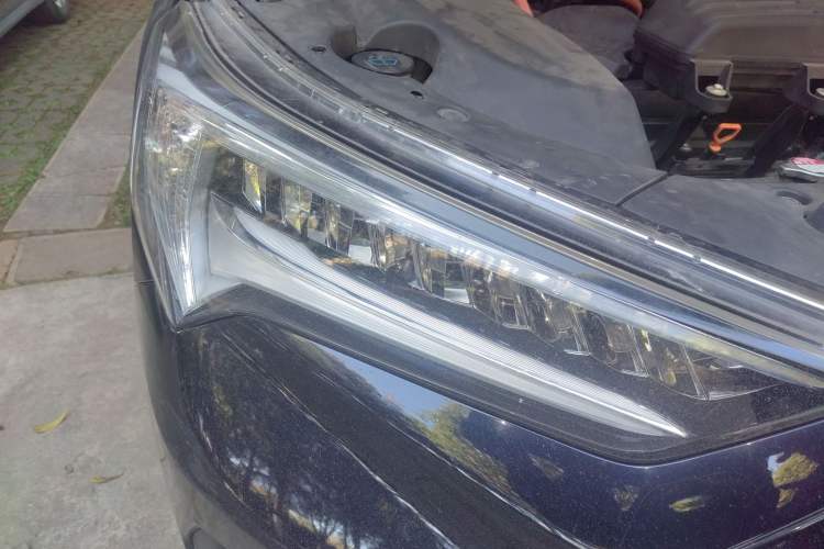 Used Acura CDX 2018 2.0L Two-Wheel Drive Enjoyment Edition Hybrid Right Front Headlight