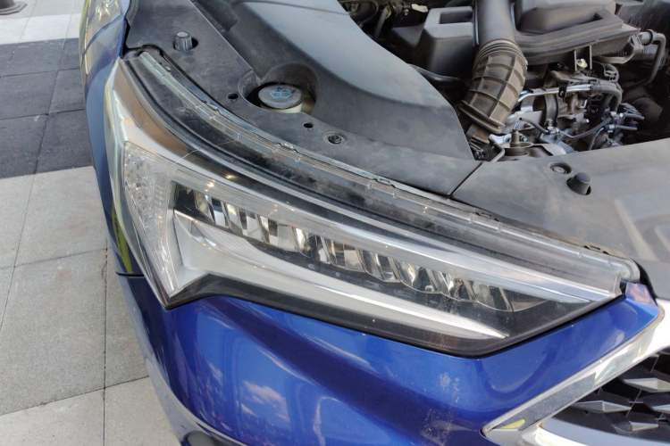 Used Acura CDX  Right Front Headlight