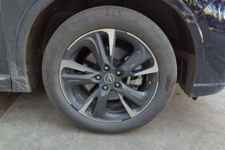 Used Acura CDX 2018 2.0L Two-Wheel Drive Enjoyment Edition Hybrid Right Front Wheel Hub