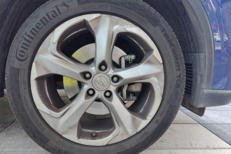 Used Acura CDX  Right Front Wheel Hub