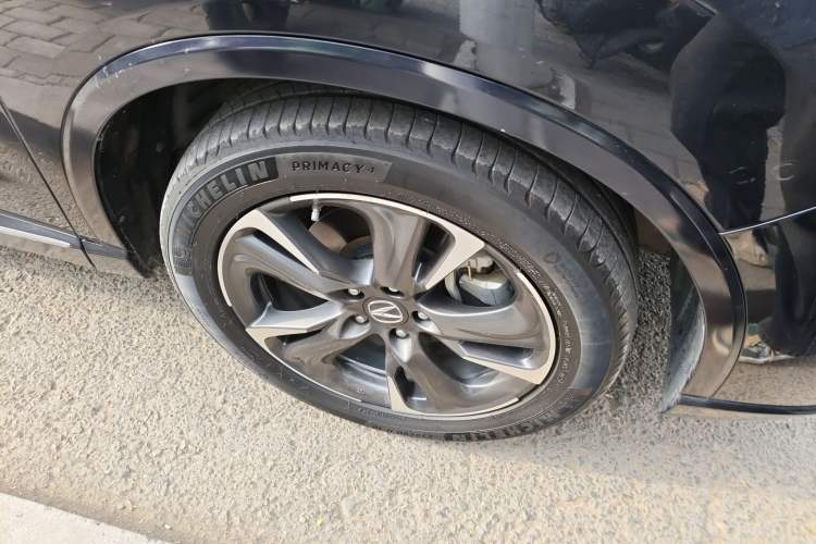 Used Acura CDX 2018 2.0L Two-Wheel Drive Enjoyment Edition Hybrid Right Front Wheel Hub