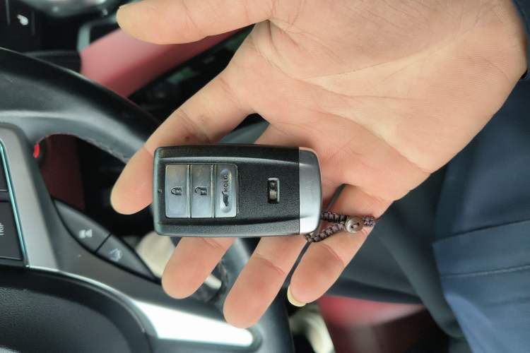 Used Acura CDX 2018 2.0L Two-Wheel Drive Enjoyment Edition Hybrid Vehicle Key