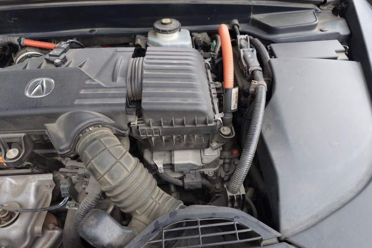Used Acura CDX 2018 2.0L Two-Wheel Drive Comfort Edition Hybrid Engine Bay Left