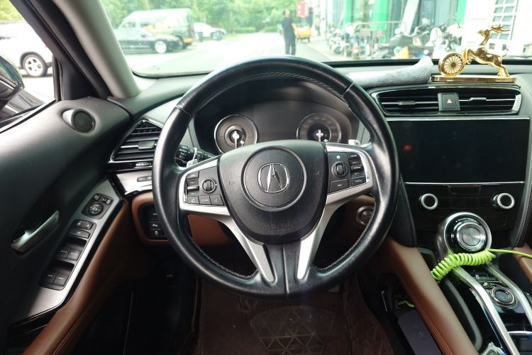 Used Acura CDX 2018 2.0L Two-Wheel Drive Comfort Edition Hybrid Steering Wheel