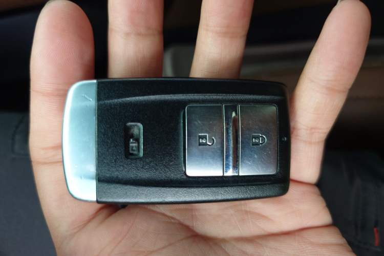 Used Acura CDX 2018 2.0L Two-Wheel Drive Comfort Edition Hybrid Vehicle Key
