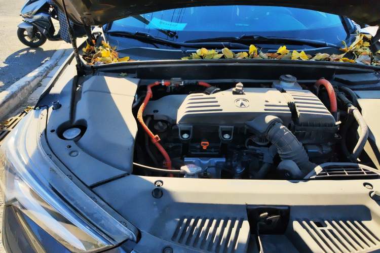 Used Acura CDX 2018 2.0L Two-Wheel Drive Comfort Edition Hybrid Engine Bay Right
