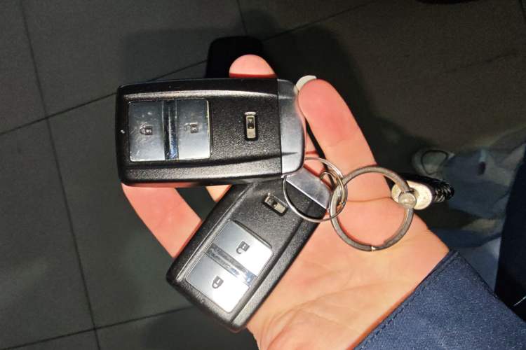 Used Acura CDX 2018 2.0L Two-Wheel Drive Comfort Edition Hybrid Vehicle Key