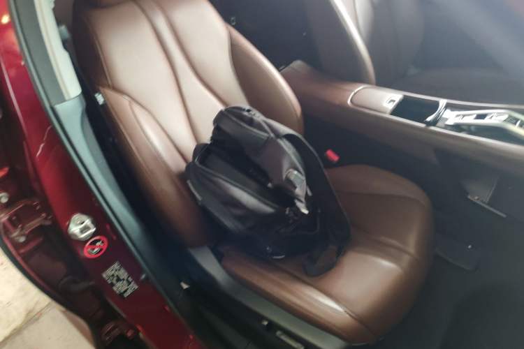 Used Acura CDX 2018 2.0L Two-Wheel Drive Comfort Edition Hybrid Right Front Seat