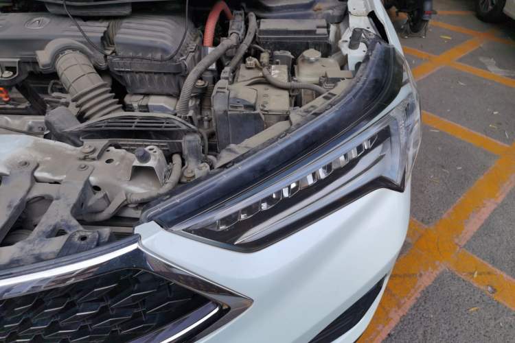 Used Acura CDX 2018 2.0L Two-Wheel Drive Comfort Edition Hybrid Engine Bay Left