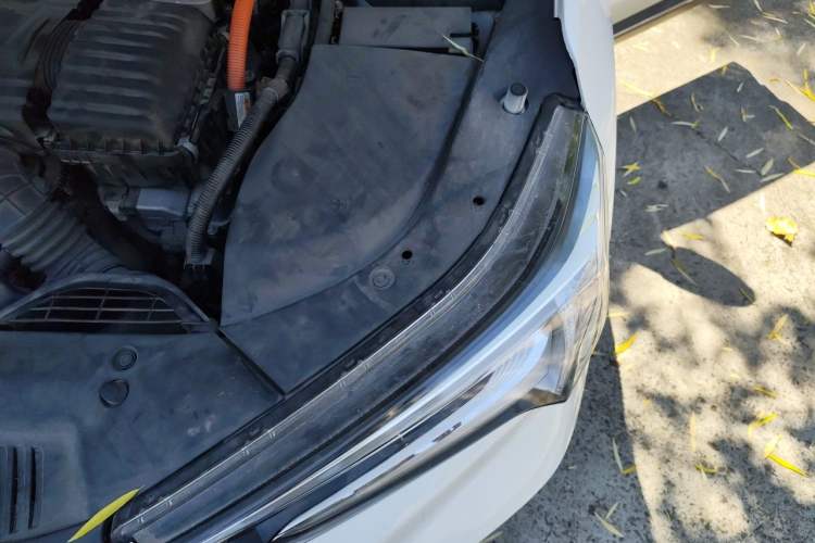 Used Acura CDX 2018 2.0L Two-Wheel Drive Comfort Edition Hybrid Engine Bay Left