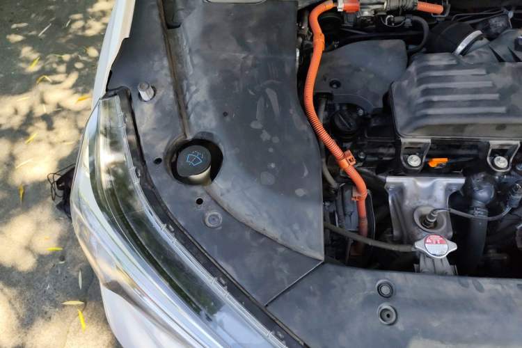 Used Acura CDX 2018 2.0L Two-Wheel Drive Comfort Edition Hybrid Engine Bay Right