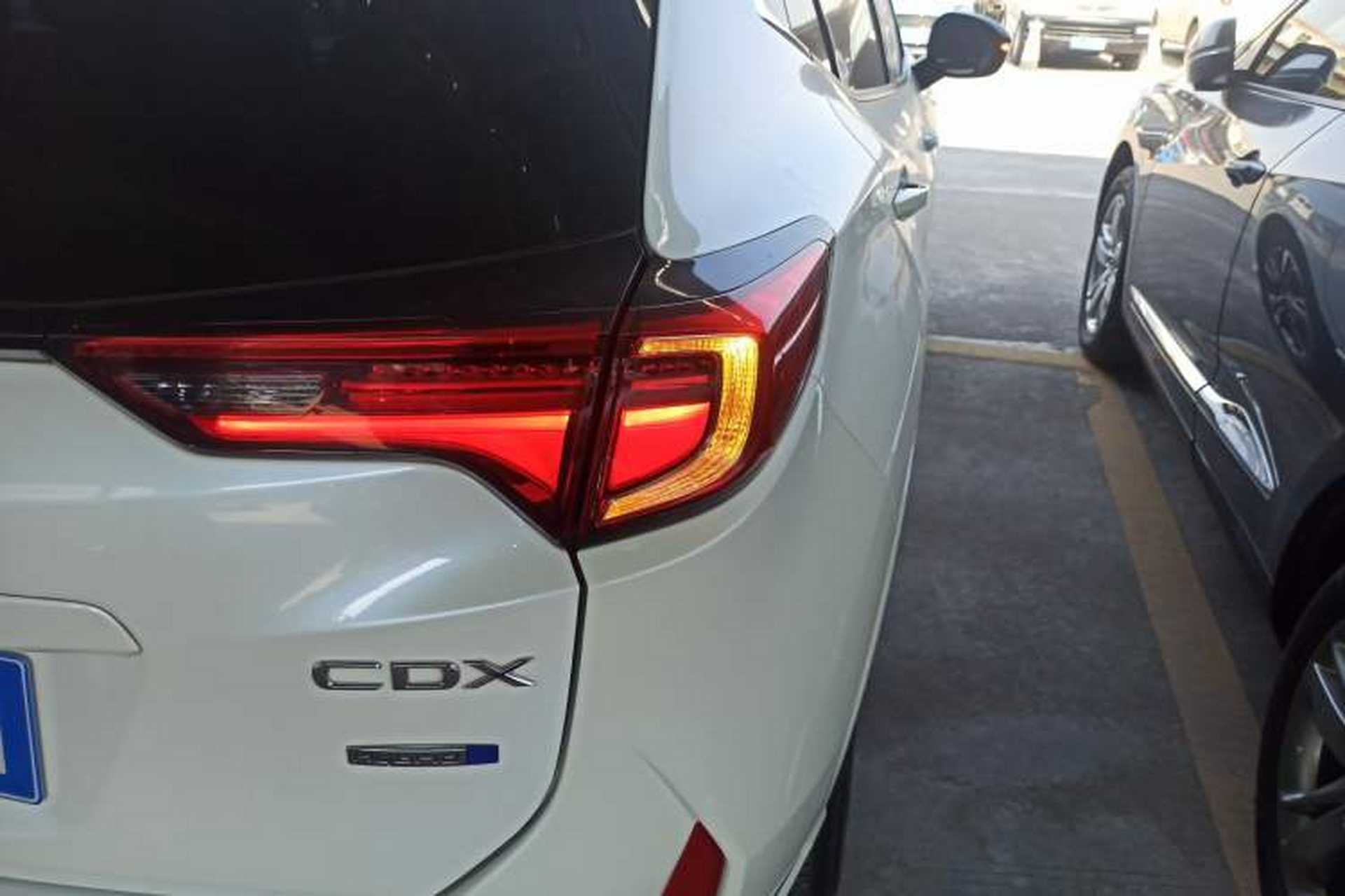 Used Acura CDX 2018 2.0L Two-Wheel Drive Enjoyment Edition Hybrid Exterior 6