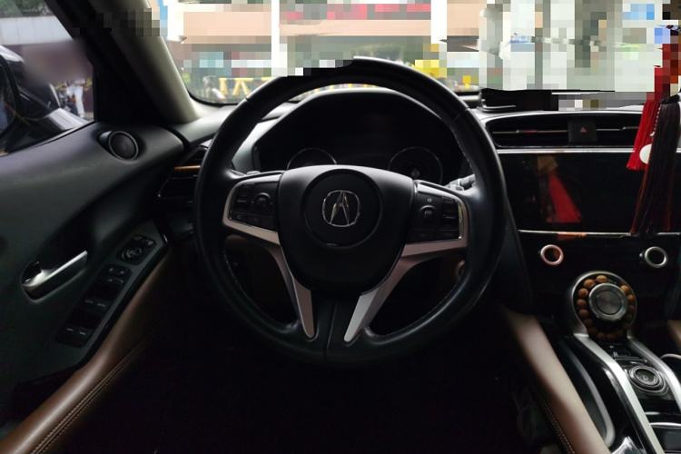 Used Acura CDX 2018 2.0L Two-Wheel Drive Comfort Edition Hybrid Steering Wheel