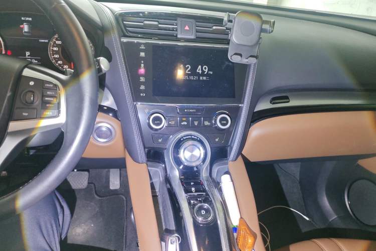 Used Acura CDX 2019 1.5T Two-Wheel Drive Deluxe Edition Audio And AC Panel