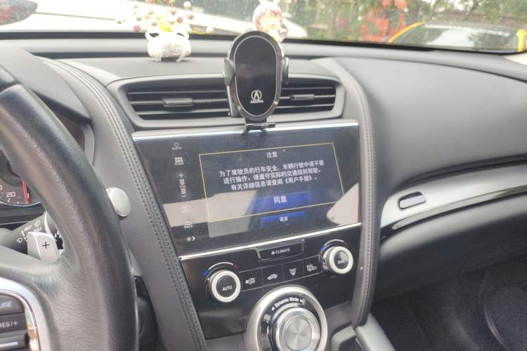 Used Acura CDX 2019 1.5T Two-Wheel Drive Enjoyment Edition Audio And AC Panel
