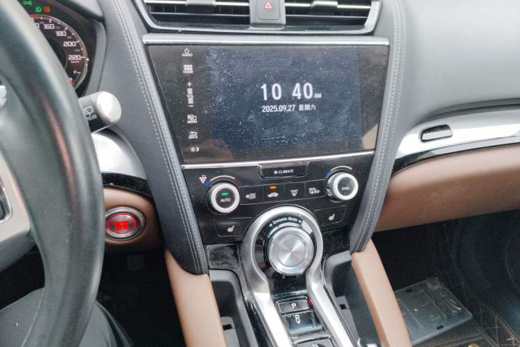 Used Acura CDX 2019 1.5T Two-Wheel Drive Deluxe Edition Audio And AC Panel