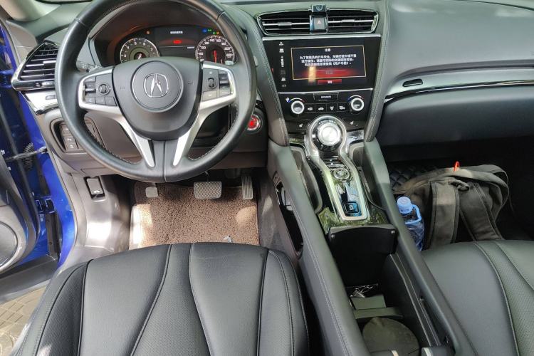 Used Acura CDX 2019 1.5T Two-Wheel Drive Deluxe Edition Center Console