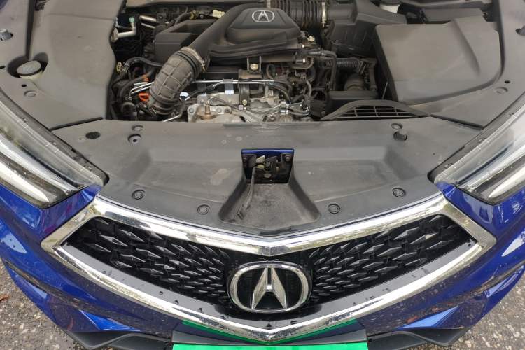 Used Acura CDX 2019 1.5T Two-Wheel Drive Enjoyment Edition Engine Bay